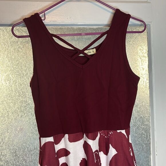 Moyabo Women’s Dark Red and White Floral Knee Length Criss Cross Neckline M - Picture 2 of 6